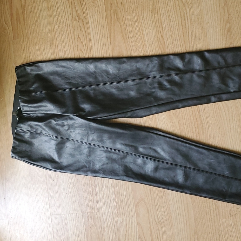 Faux leather leggings